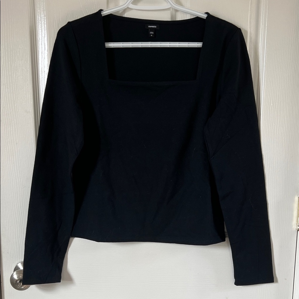 💋3/$10💋Express Black Square Neck Long Sleeve Top Size Medium Minimalist Casual